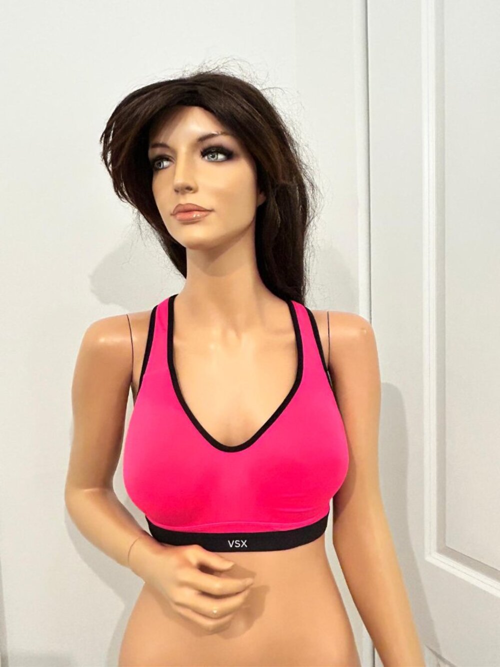 Victoriaโs Secret VSX Hot Pink Sports Bra Womenโs Size 34D Black Trim